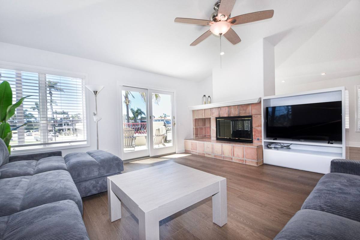 Apartment for rent at 741 Guadalupe Ave, Coronado, CA 92118