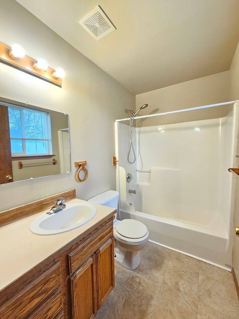 Apartment for rent at 407 E 8th Ave, Spokane, WA 99202