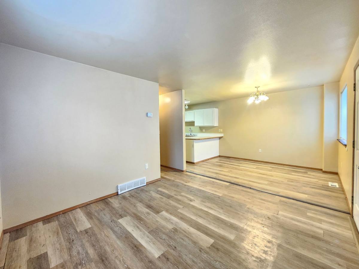 Apartment for rent at 407 E 8th Ave, Spokane, WA 99202