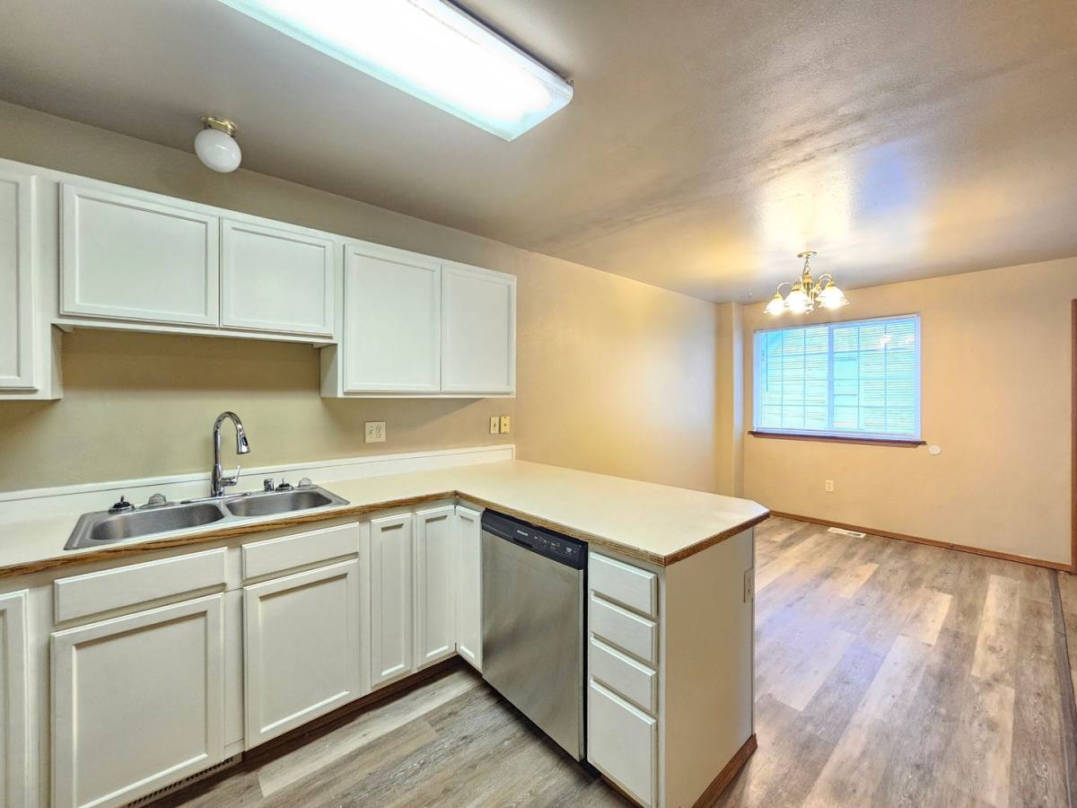 Apartment for rent at 407 E 8th Ave, Spokane, WA 99202