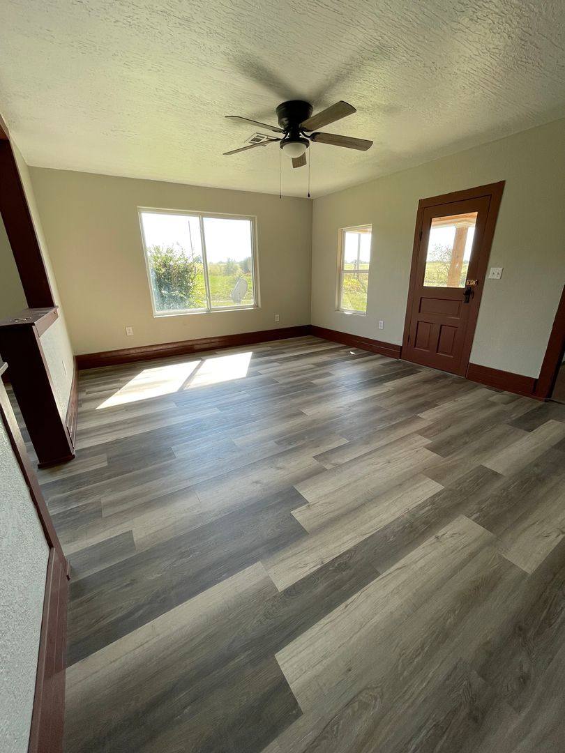 House for rent at 9696 State Highway Cc, Exeter, MO 65647