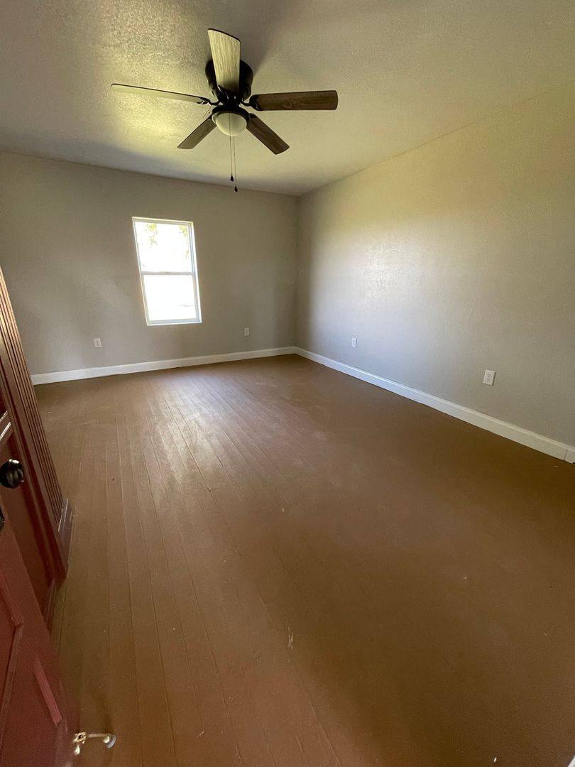 House for rent at 9696 State Highway Cc, Exeter, MO 65647