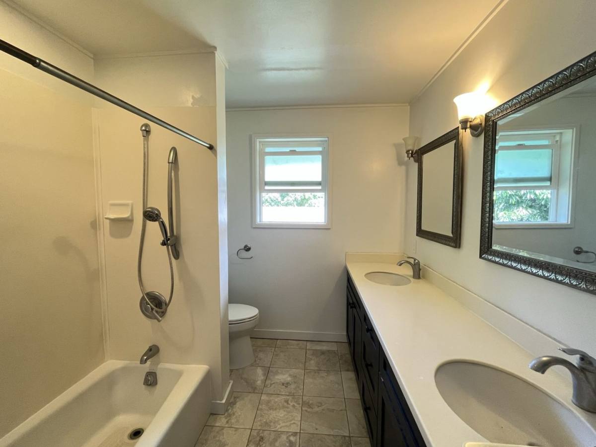 Apartment for rent at 5411 Opihi St, Honolulu, HI 96821