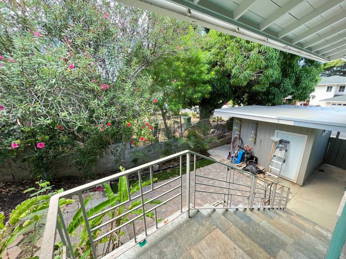 Apartment for rent at 5411 Opihi St, Honolulu, HI 96821