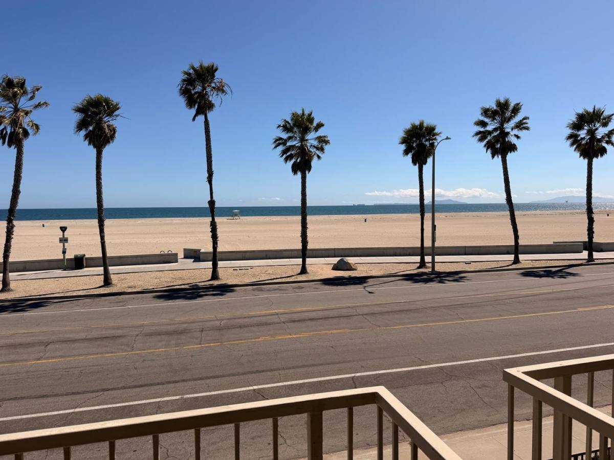 Condo for rent at 223 E Surfside Dr, Port Hueneme, CA 93041