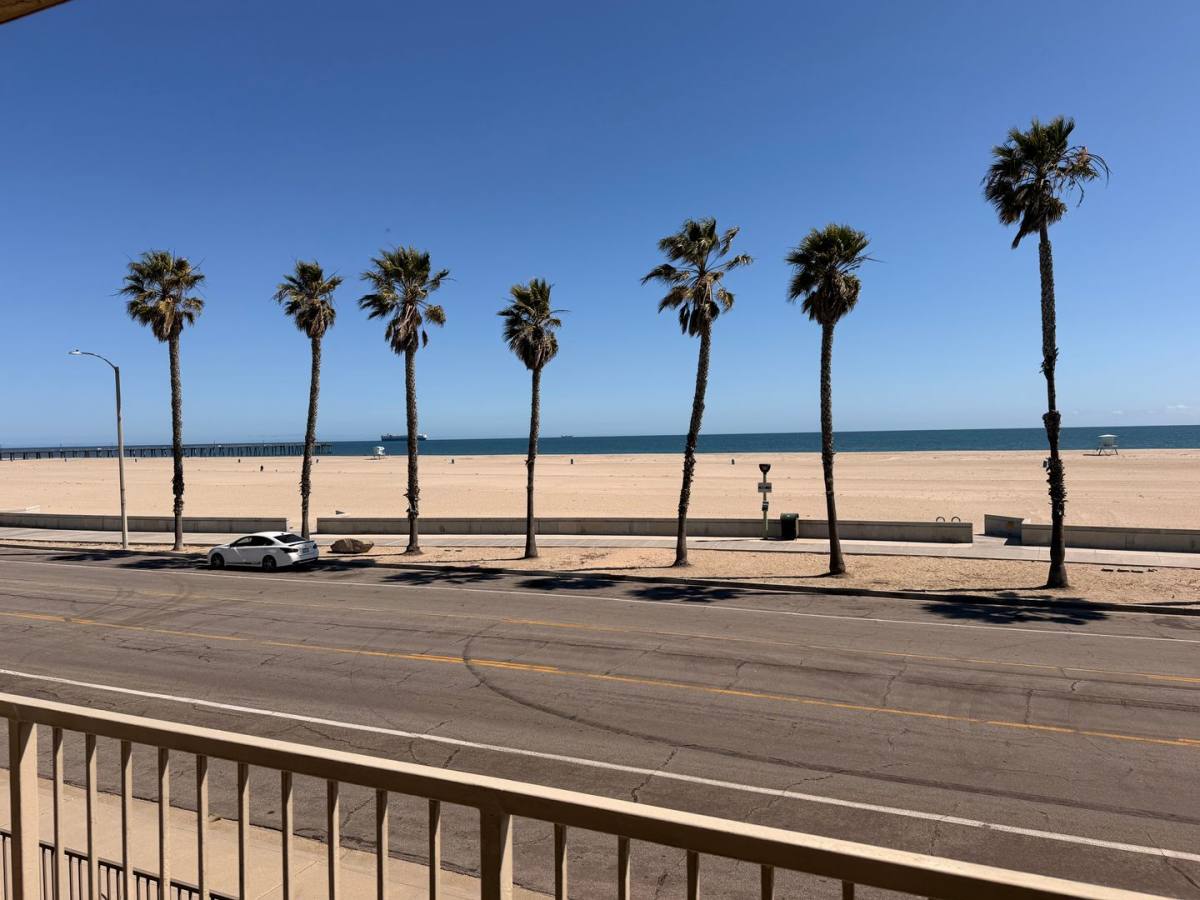 Condo for rent at 223 E Surfside Dr, Port Hueneme, CA 93041