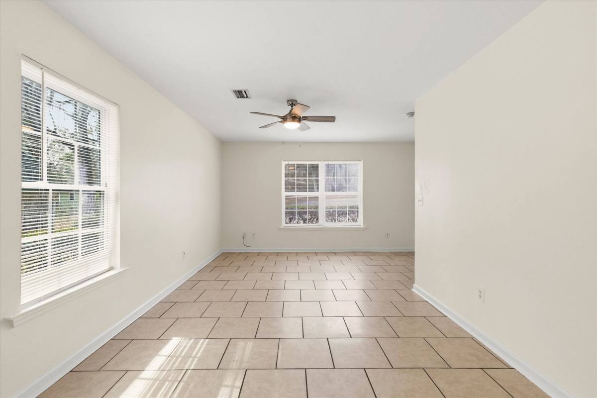 Apartment for rent at 735 Putnam Dr, Tallahassee, FL 32301