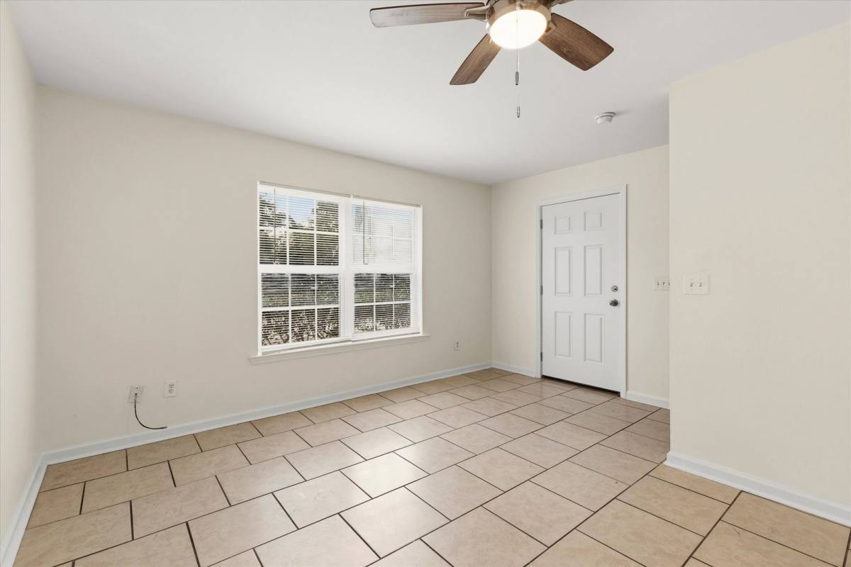 Apartment for rent at 735 Putnam Dr, Tallahassee, FL 32301