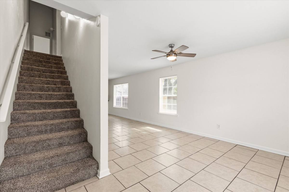 Apartment for rent at 735 Putnam Dr, Tallahassee, FL 32301