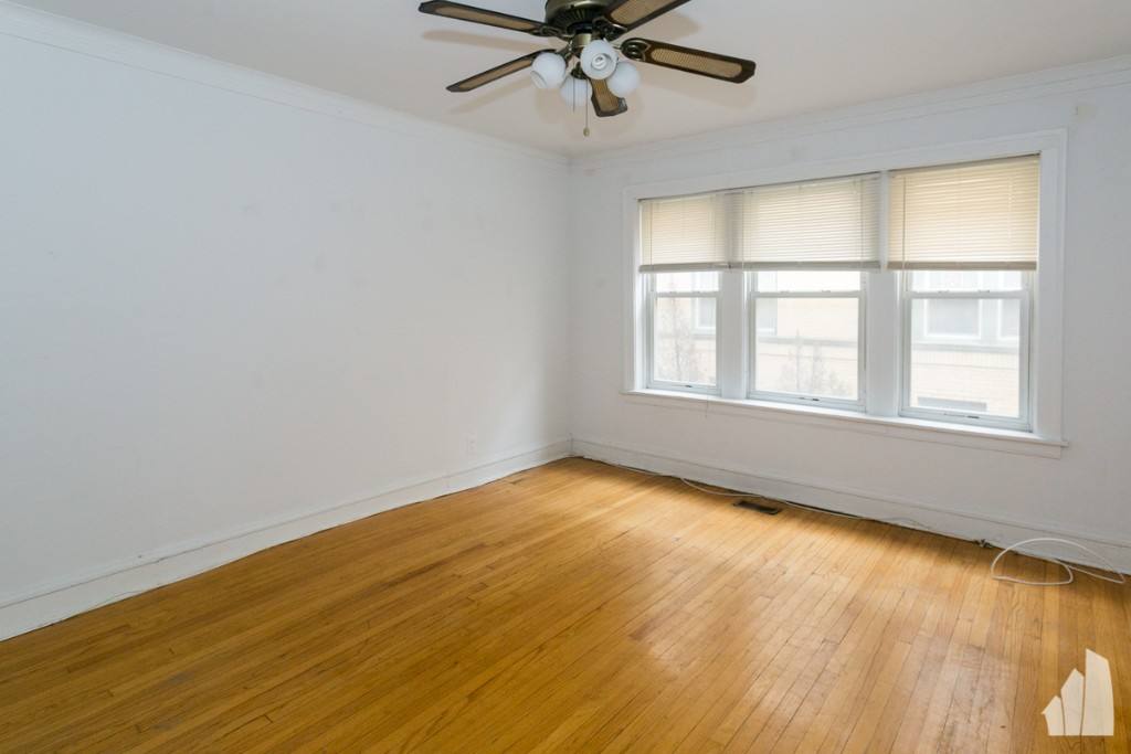 Apartment for rent at 1904 W Winnemac Ave #1, Chicago, IL 60640