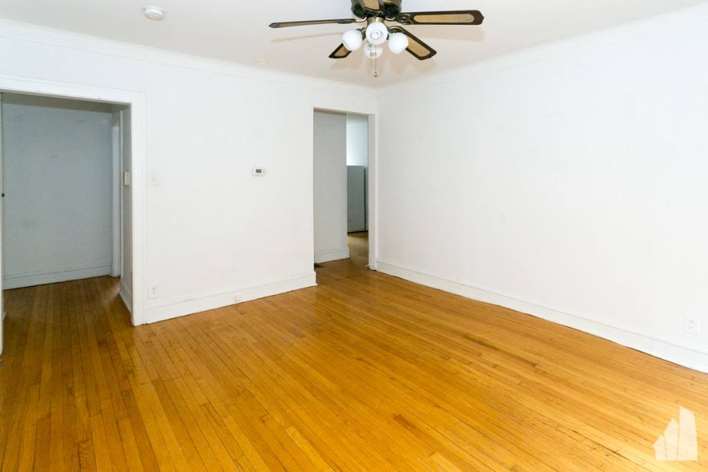 Apartment for rent at 1904 W Winnemac Ave #1, Chicago, IL 60640