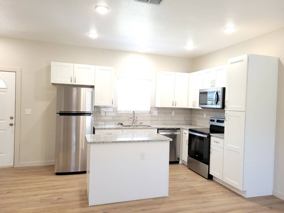 Apartment for rent at 2412 E 14th St, Clovis, NM 88101