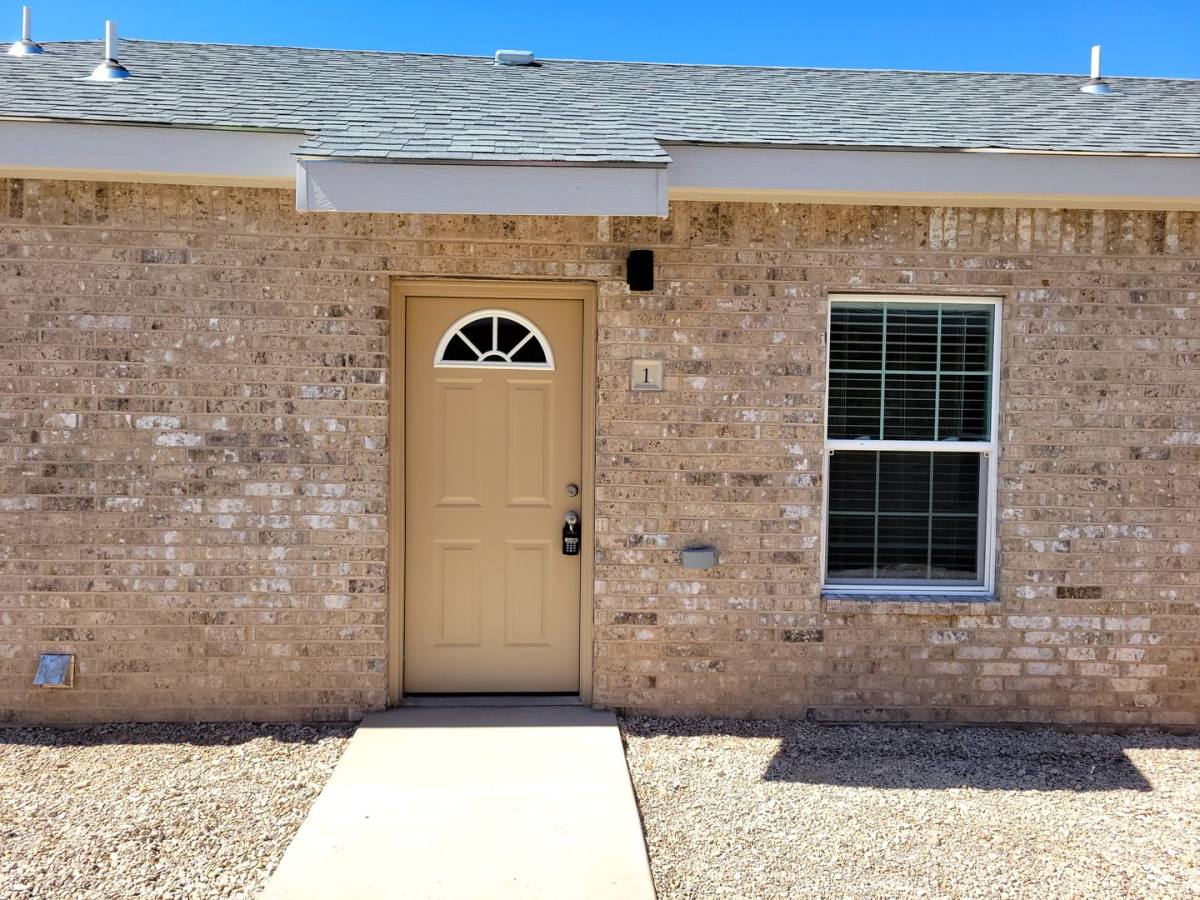 Apartment for rent at 2412 E 14th St, Clovis, NM 88101