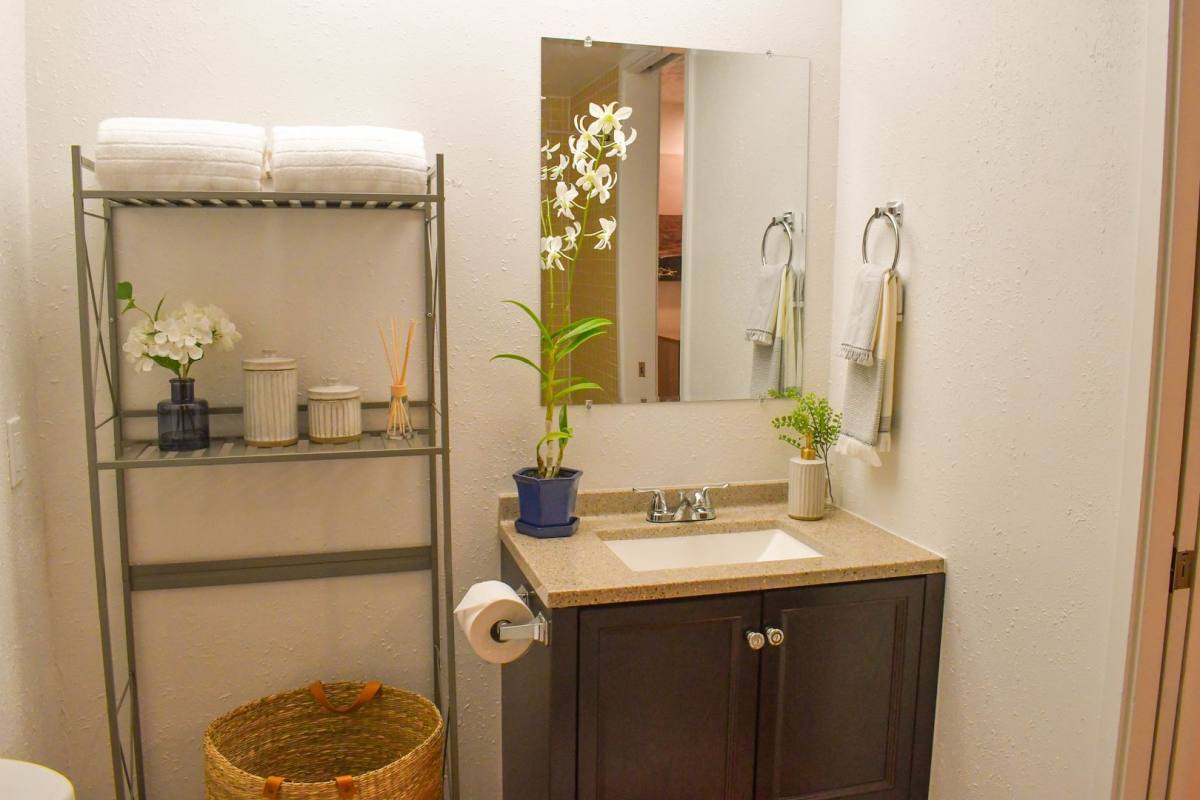 Apartment for rent at 400 Hualani St, Hilo, HI 96720