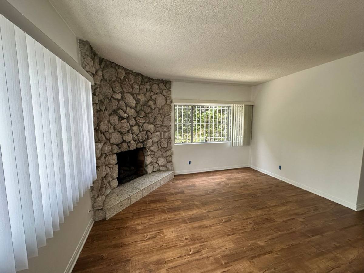 Apartment for rent at 1537 Stanford St, Santa Monica, CA 90404