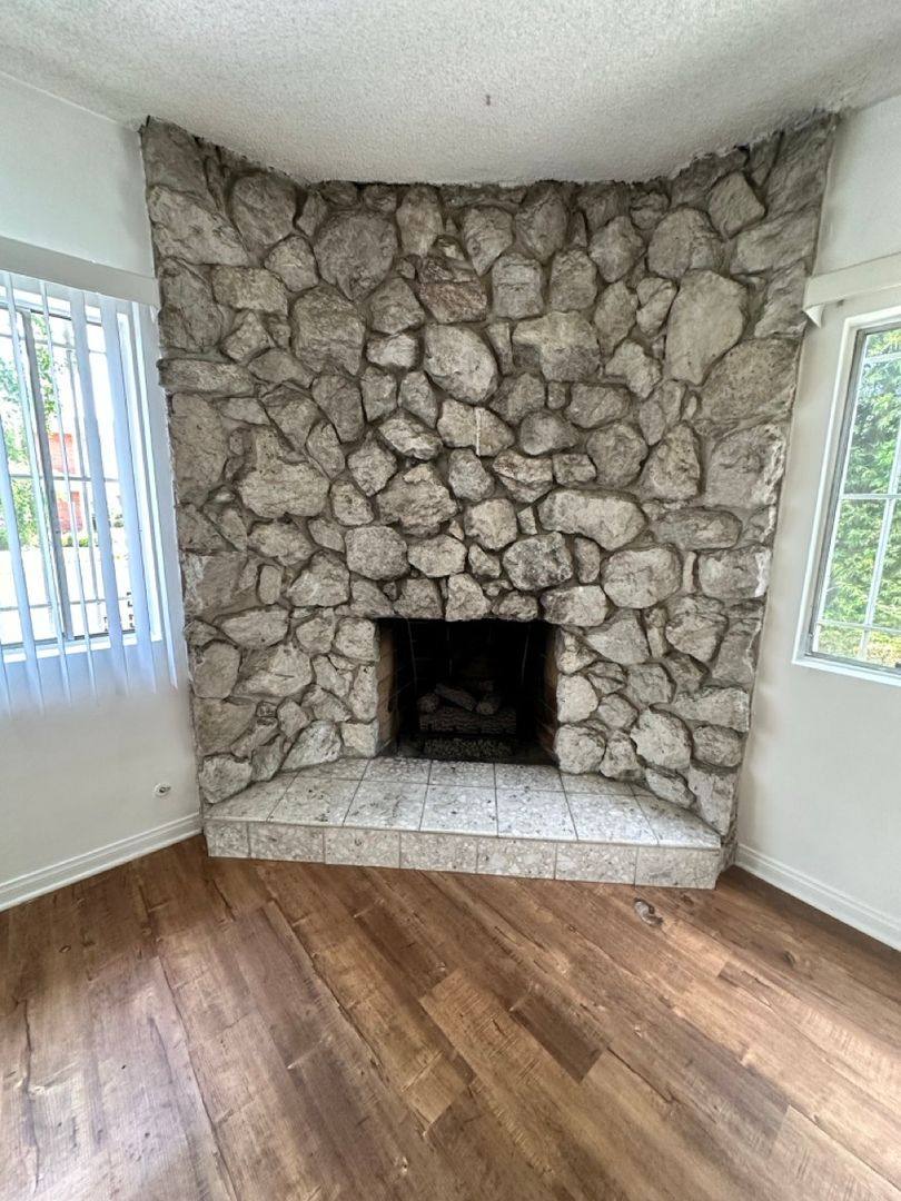 Apartment for rent at 1537 Stanford St, Santa Monica, CA 90404