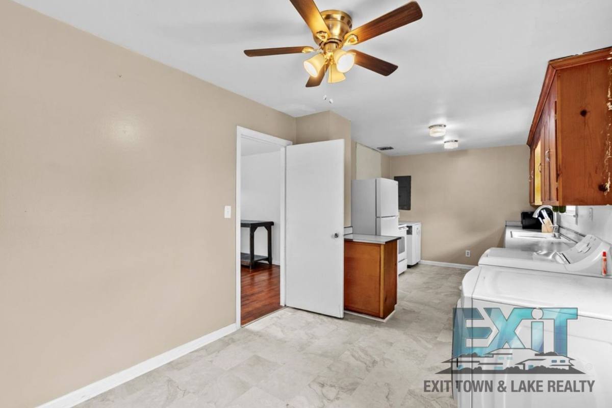 House for rent at 309 1st St, Jarratt, VA 23867