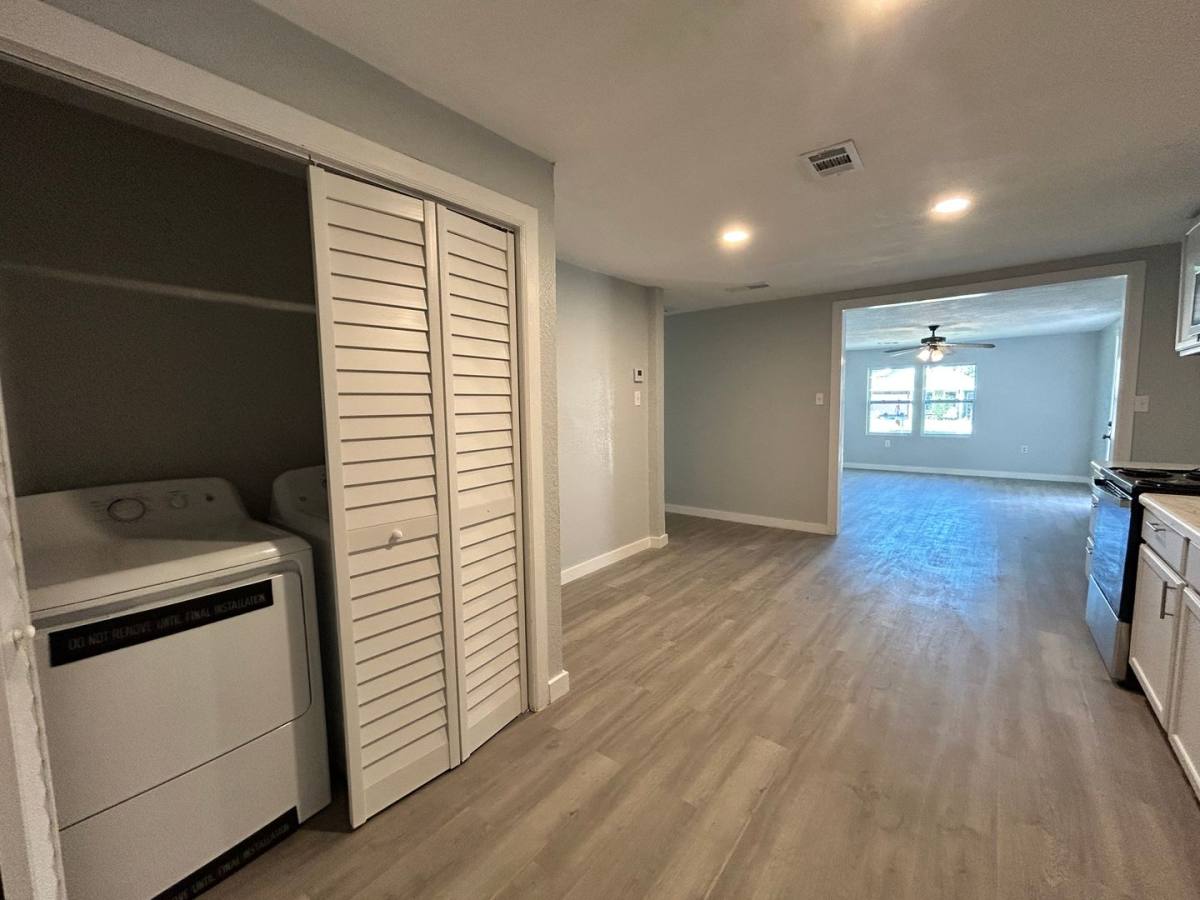 Apartment for rent at 2004 47th Ave, Gulfport, MS 39501