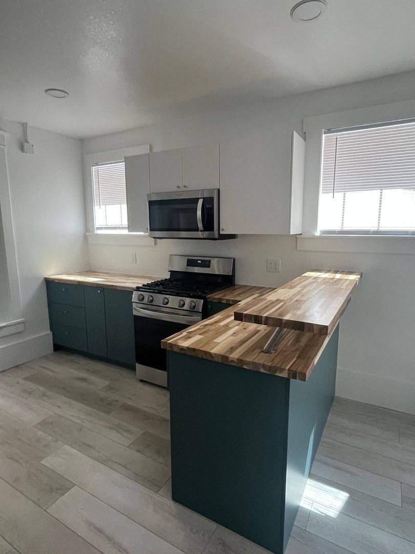 Apartment for rent at 1218 Clarkson St, Denver, CO 80218