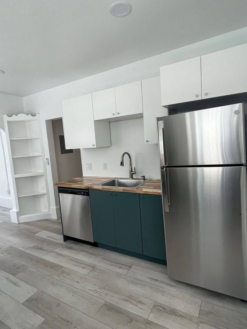 Apartment for rent at 1218 Clarkson St, Denver, CO 80218