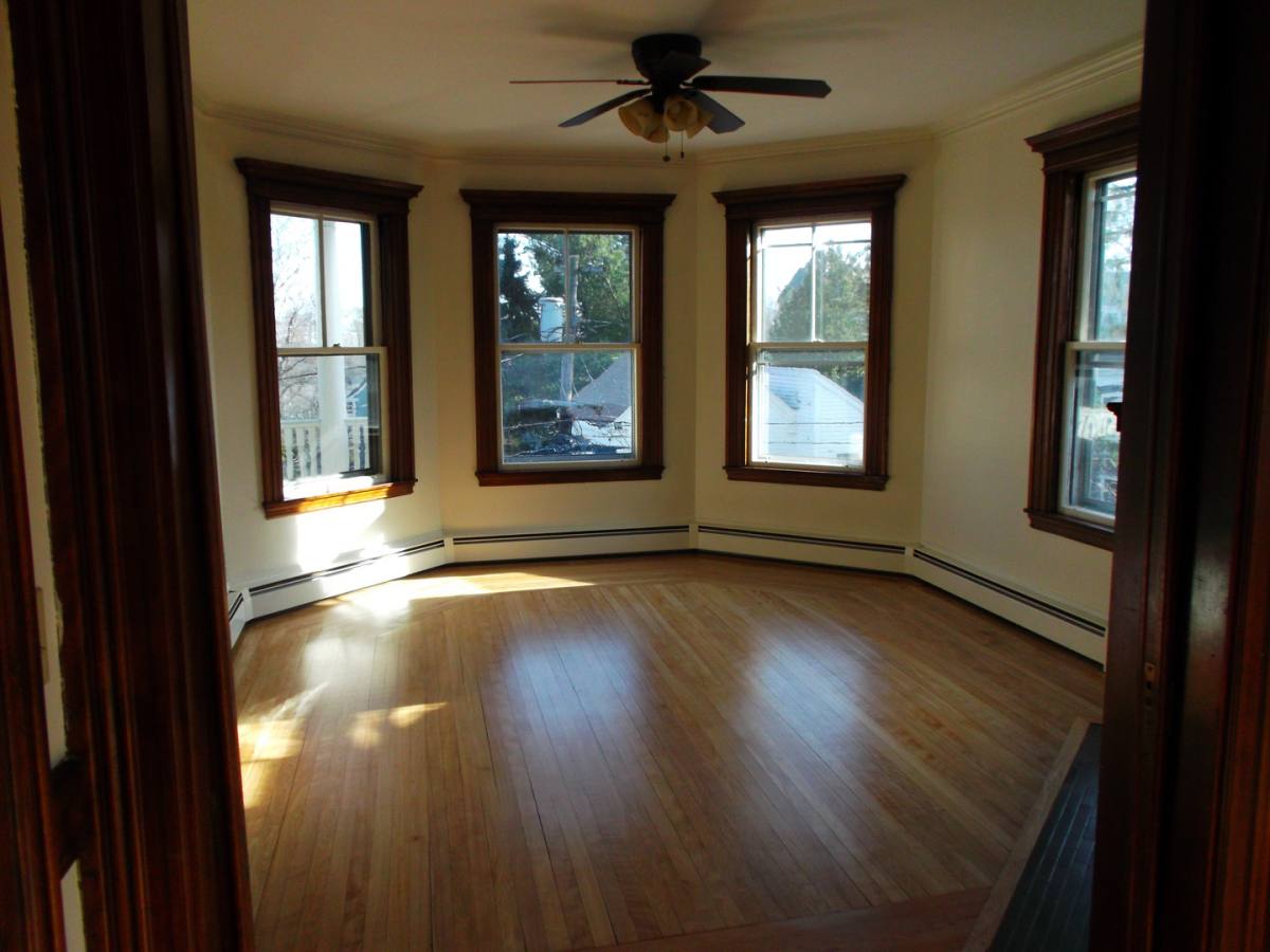 Apartment for rent at 29 Pleasant St, Marblehead, MA 01945
