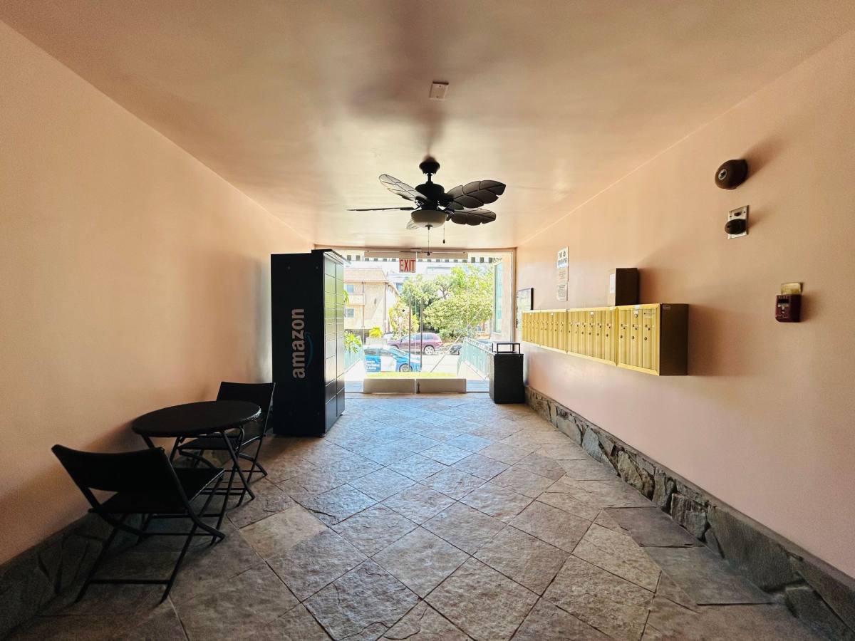 Apartment for rent at 3675 Clarington Ave, Los Angeles, CA 90034