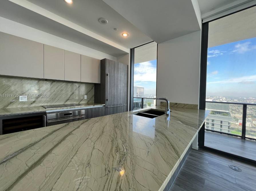 Apartment for rent at 801 S Miami Ave #5309, Miami, FL 33131