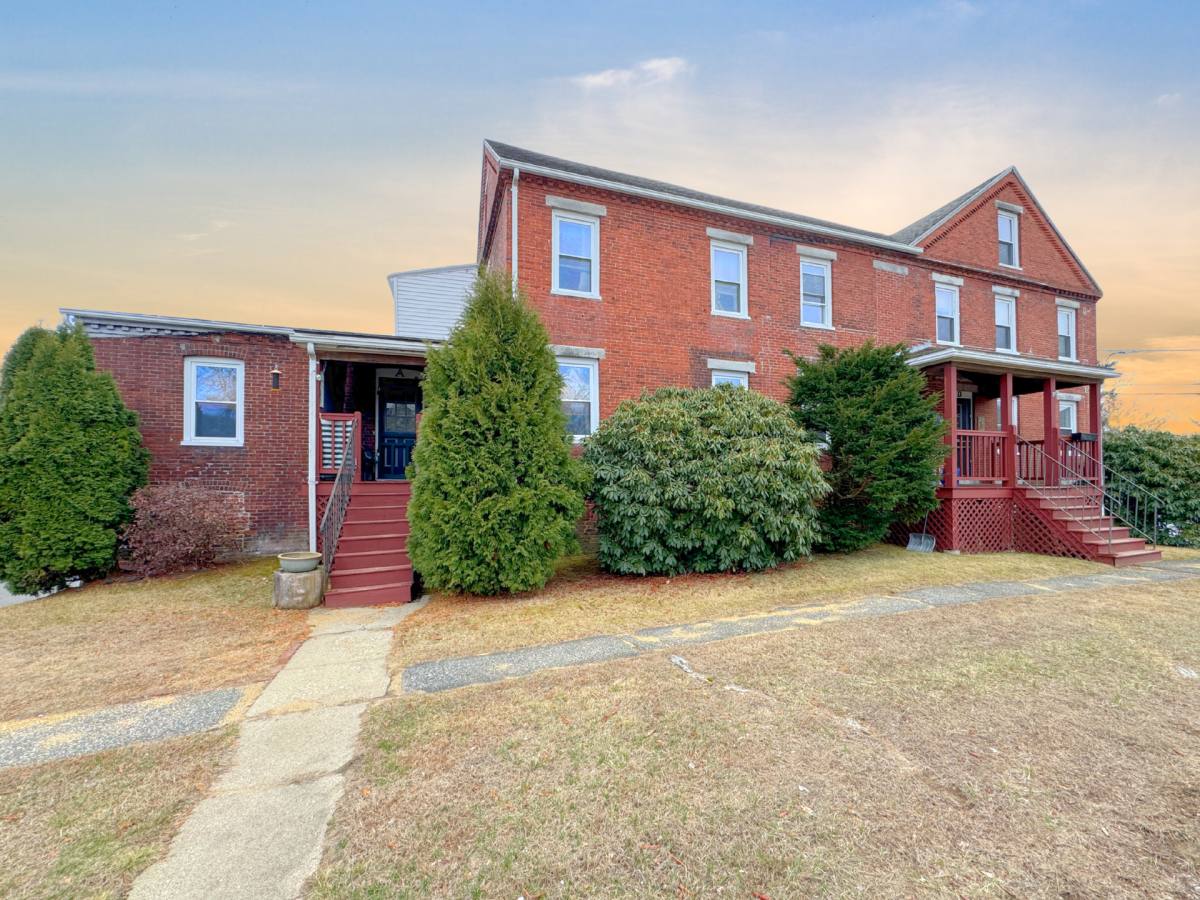 Apartment for rent at 2303 Main St #L, West Warren, MA 01092