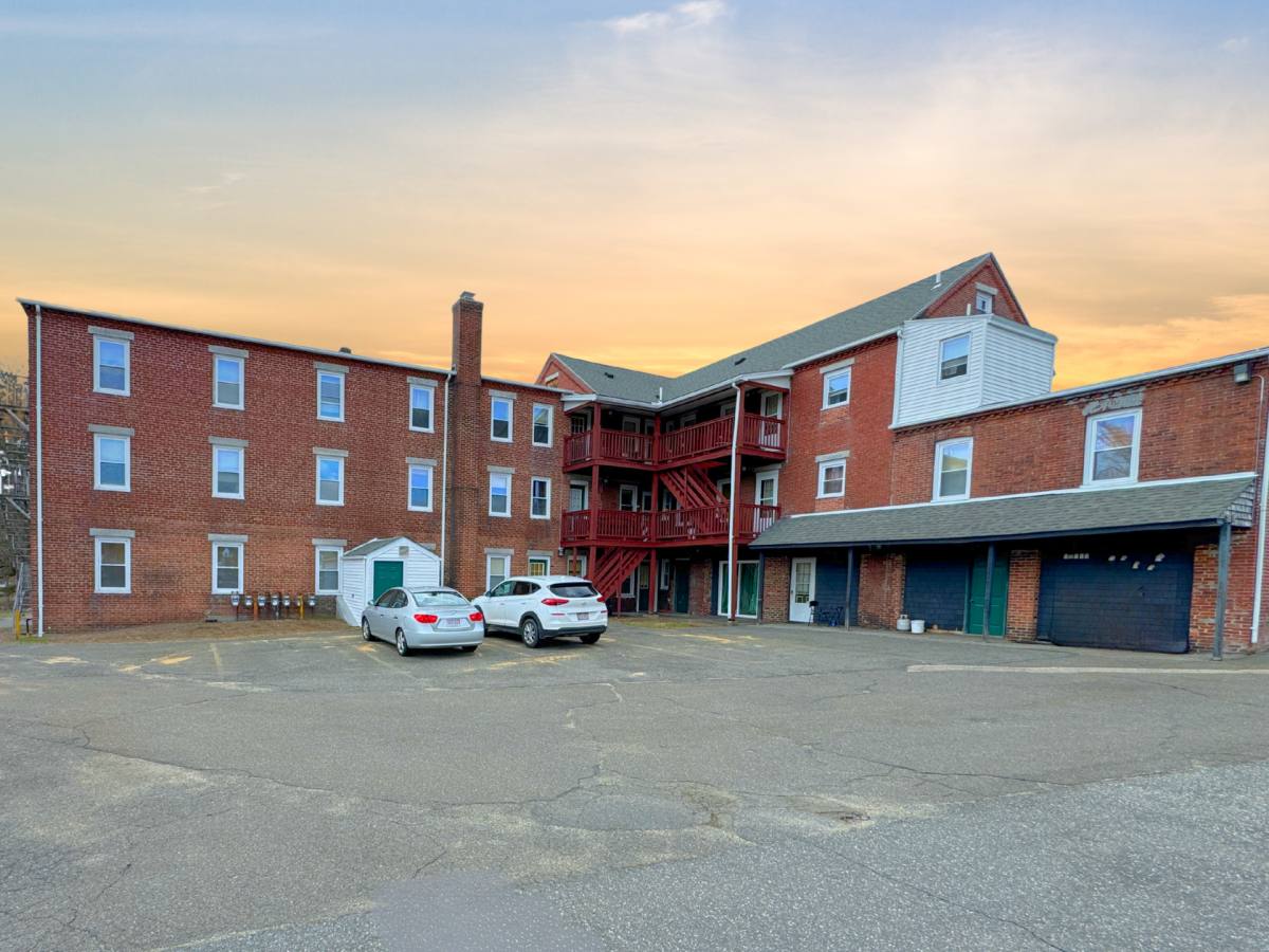 Apartment for rent at 2303 Main St #L, West Warren, MA 01092