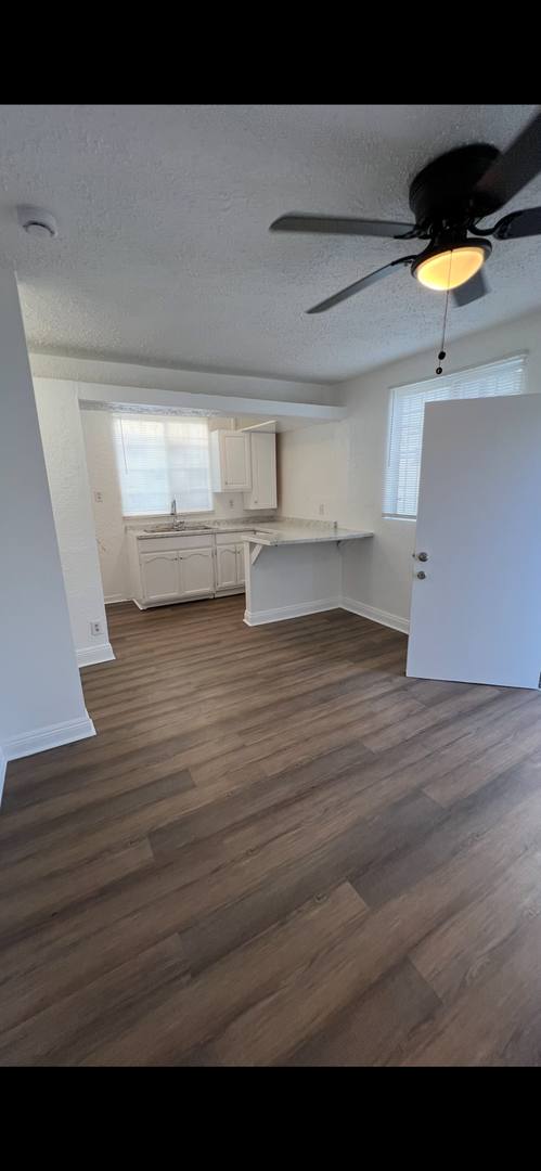 Apartment for rent at 3958 S Normandie Ave, Los Angeles, CA 90037