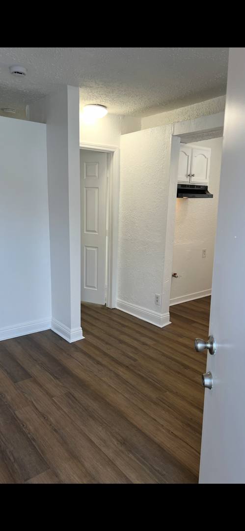 Apartment for rent at 3958 S Normandie Ave, Los Angeles, CA 90037