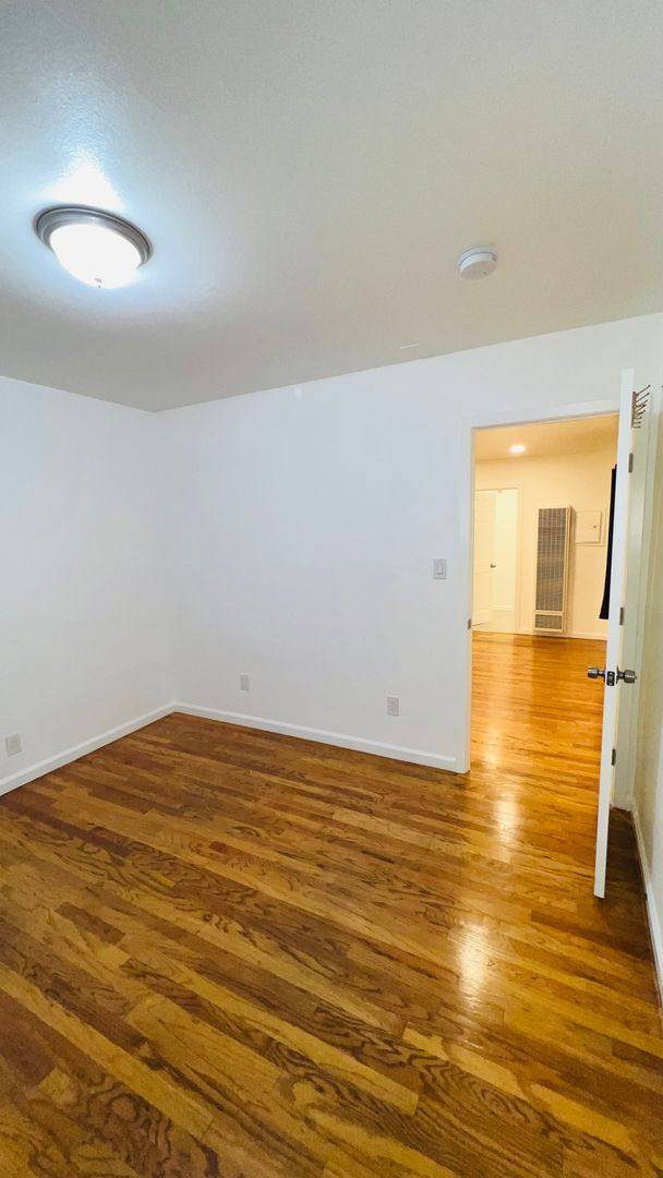 Apartment for rent at 3958 S Normandie Ave, Los Angeles, CA 90037