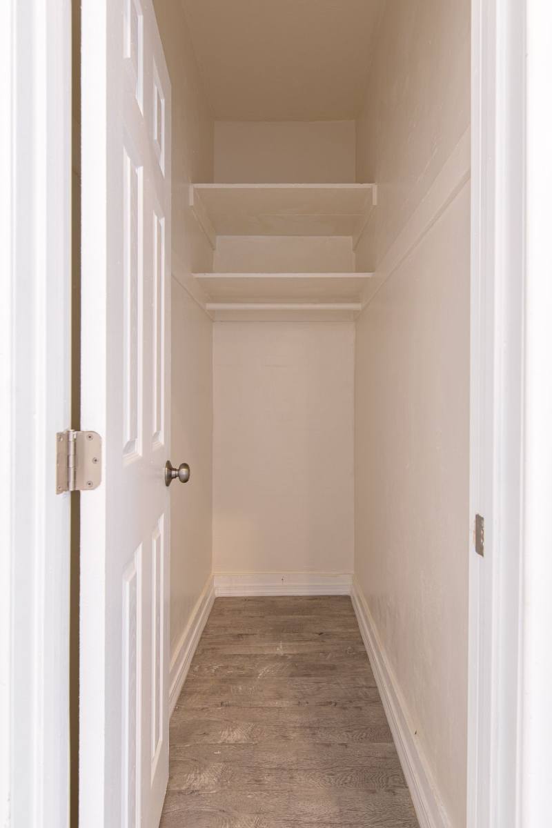 Apartment for rent at 1057 S Western Ave, Los Angeles, CA 90006