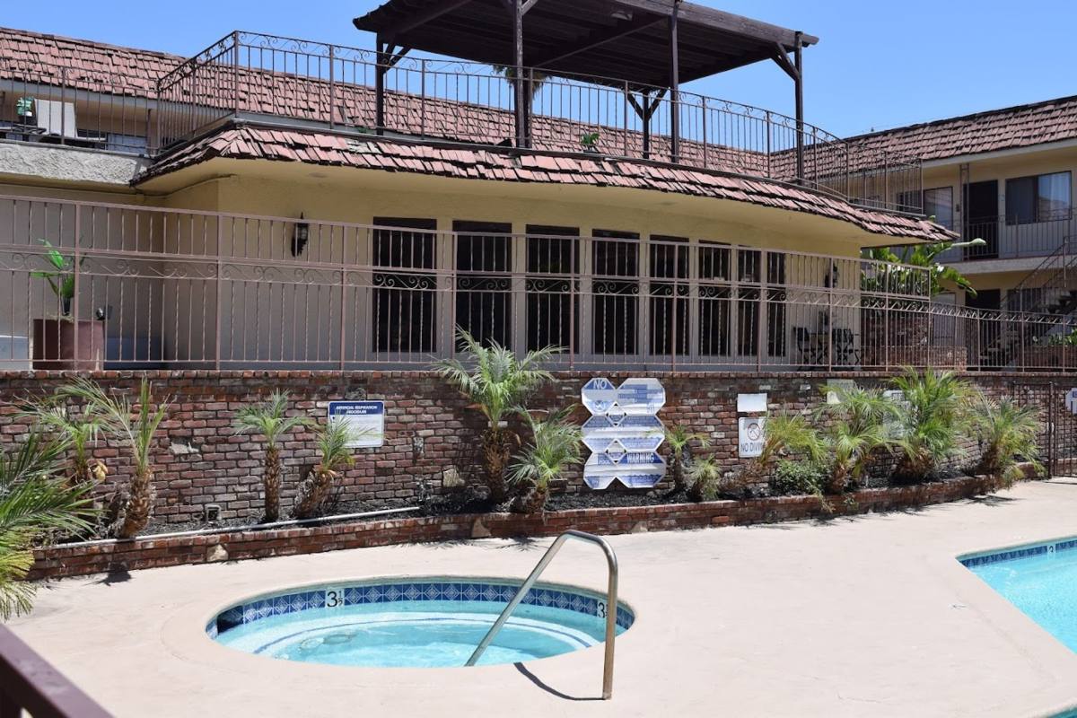 Apartment for rent at 3601 Rosecrans Ave, Hawthorne, CA 90250