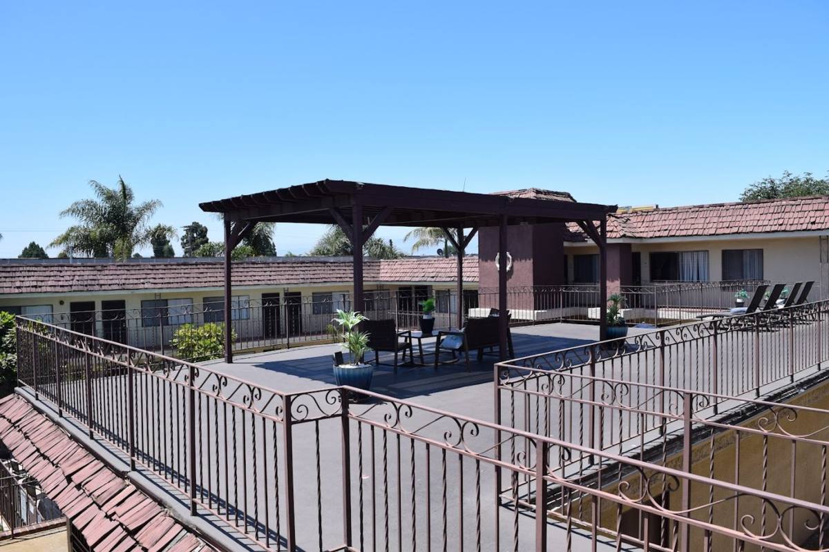 Apartment for rent at 3601 Rosecrans Ave, Hawthorne, CA 90250