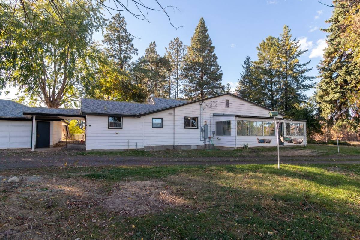 House for rent at 16919 W Silverlake Rd, Medical Lake, WA 99022