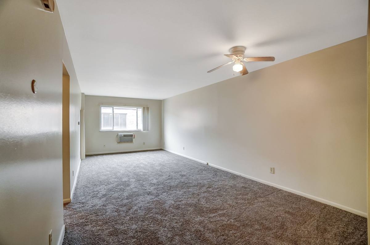 Apartment for rent at 797, 807, 827 S James Rd, Columbus, OH 43227