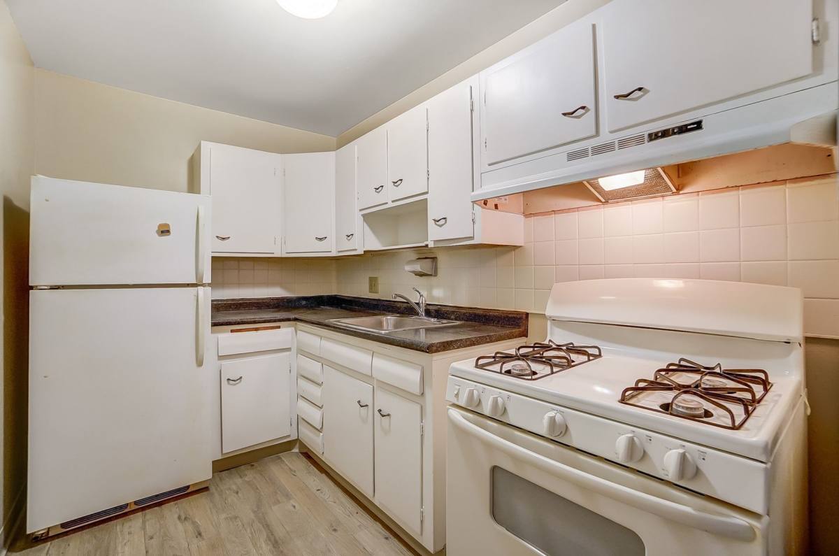 Apartment for rent at 797, 807, 827 S James Rd, Columbus, OH 43227