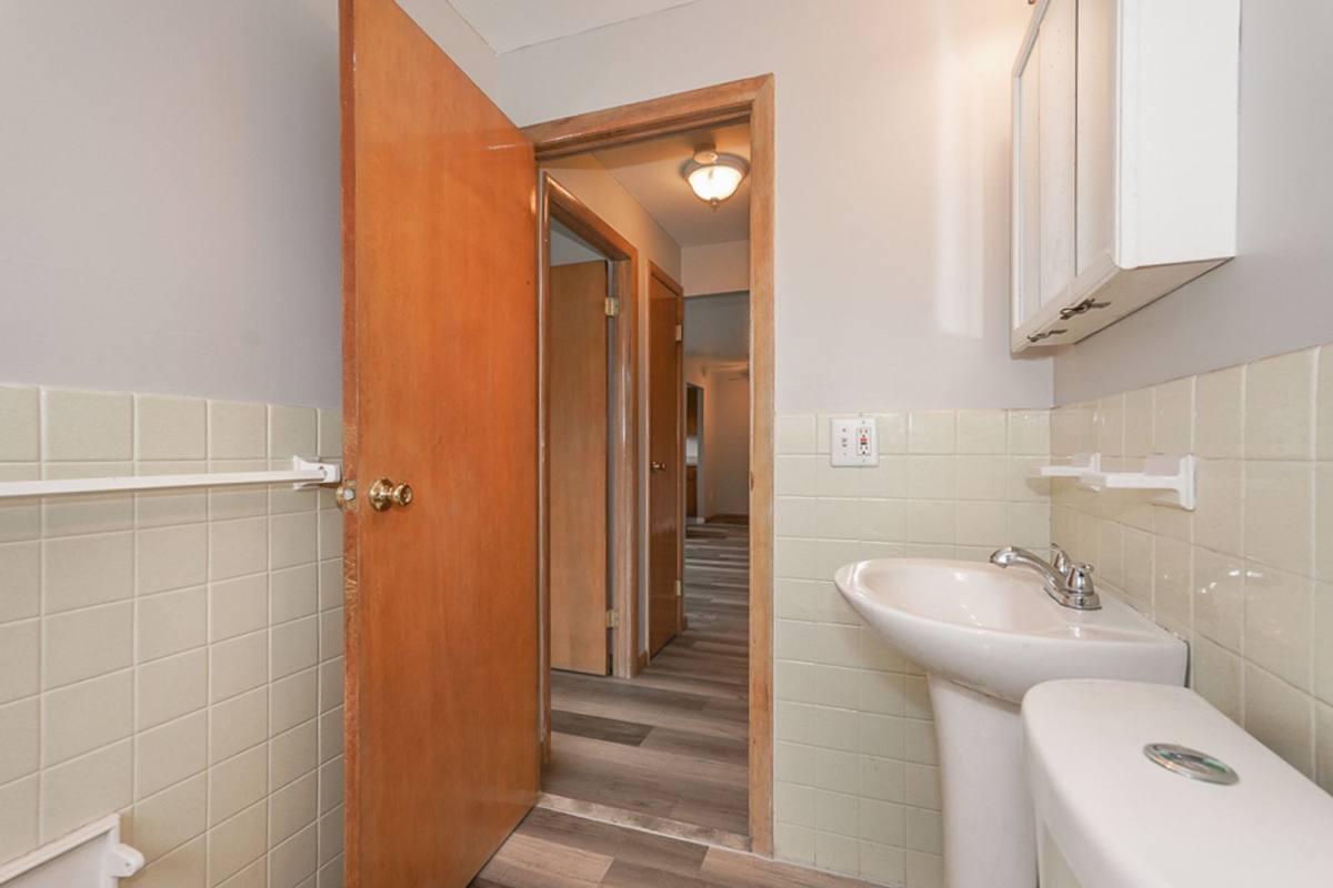 Apartment for rent at 4224 W 20 St, Cleveland, OH 44109