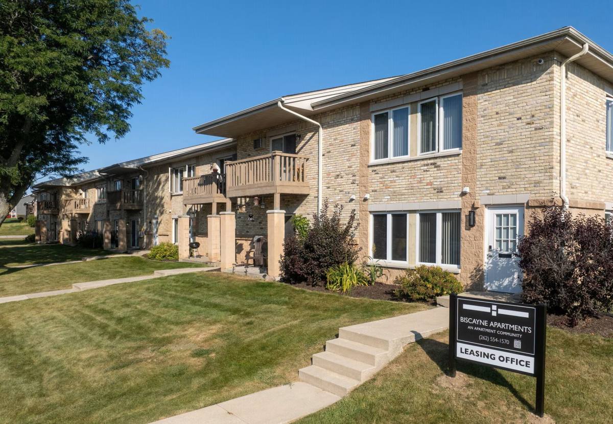 Apartment for rent at 5110 Biscayne Ave, Racine, WI 53406