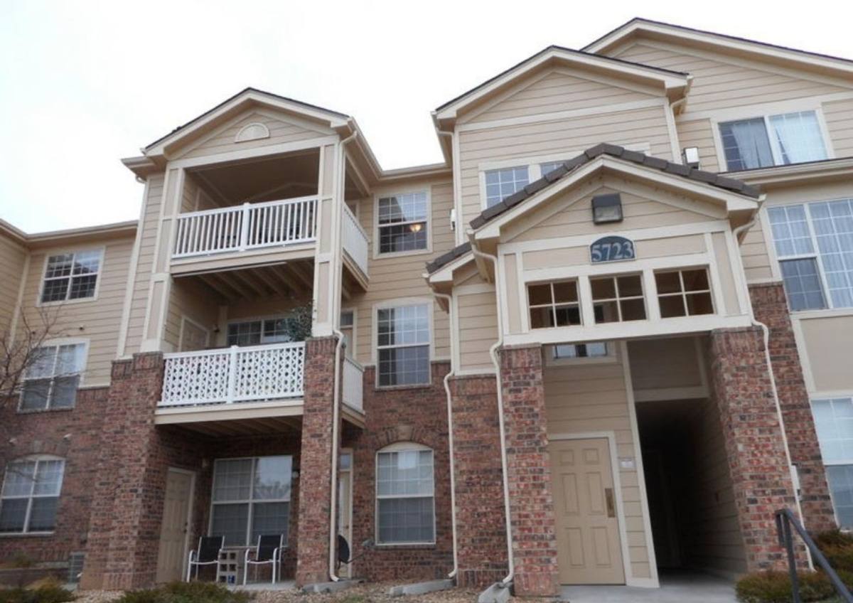 Apartment for rent at 5723 N Gibralter Way, Aurora, CO 80019