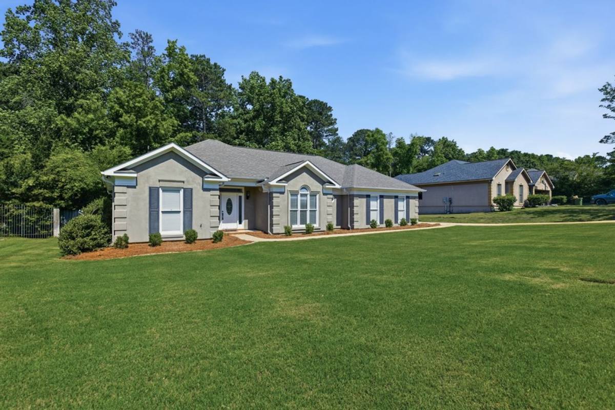 House for rent at 867 Lismore Dr, Columbus, GA 31904