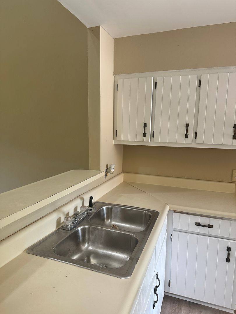 Townhouse for rent at 2738 Tyndall Dr, Valdosta, GA 31602