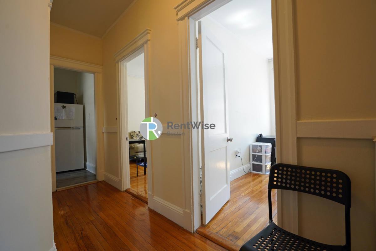 Apartment for rent at 1844 Commonwealth Ave #6, Brighton, MA 02135