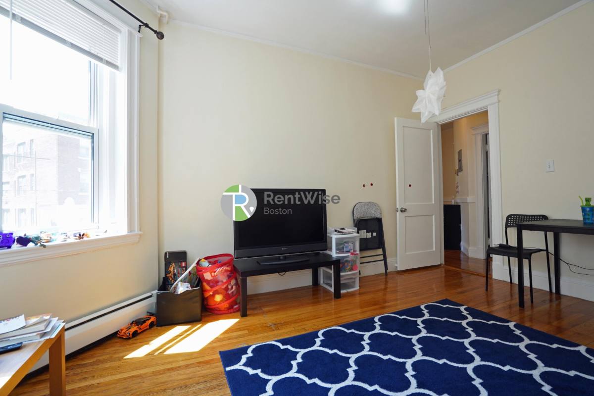 Apartment for rent at 1844 Commonwealth Ave #6, Brighton, MA 02135