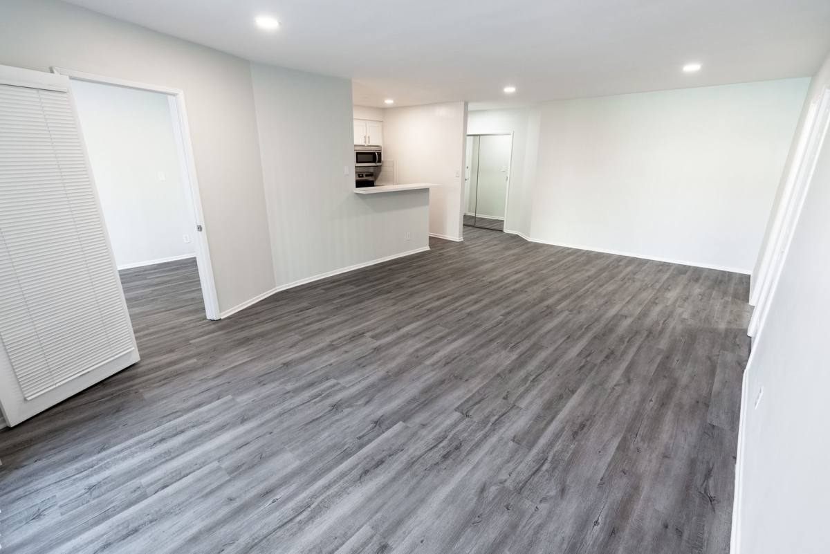 Apartment for rent at 1371 S Beverly Glen Blvd, Los Angeles, CA 90024