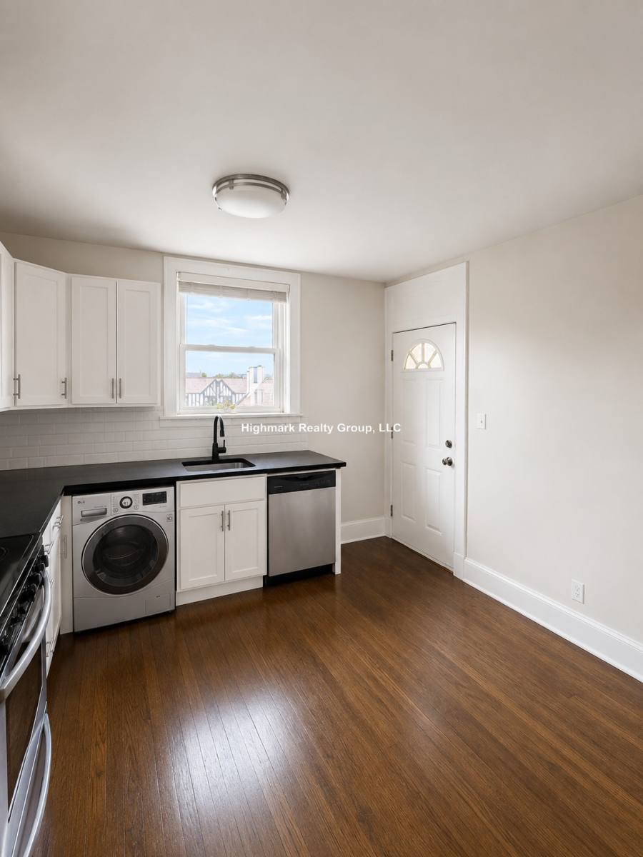 Apartment for rent at 918 Green Bay Rd #G3, Winnetka, IL 60093