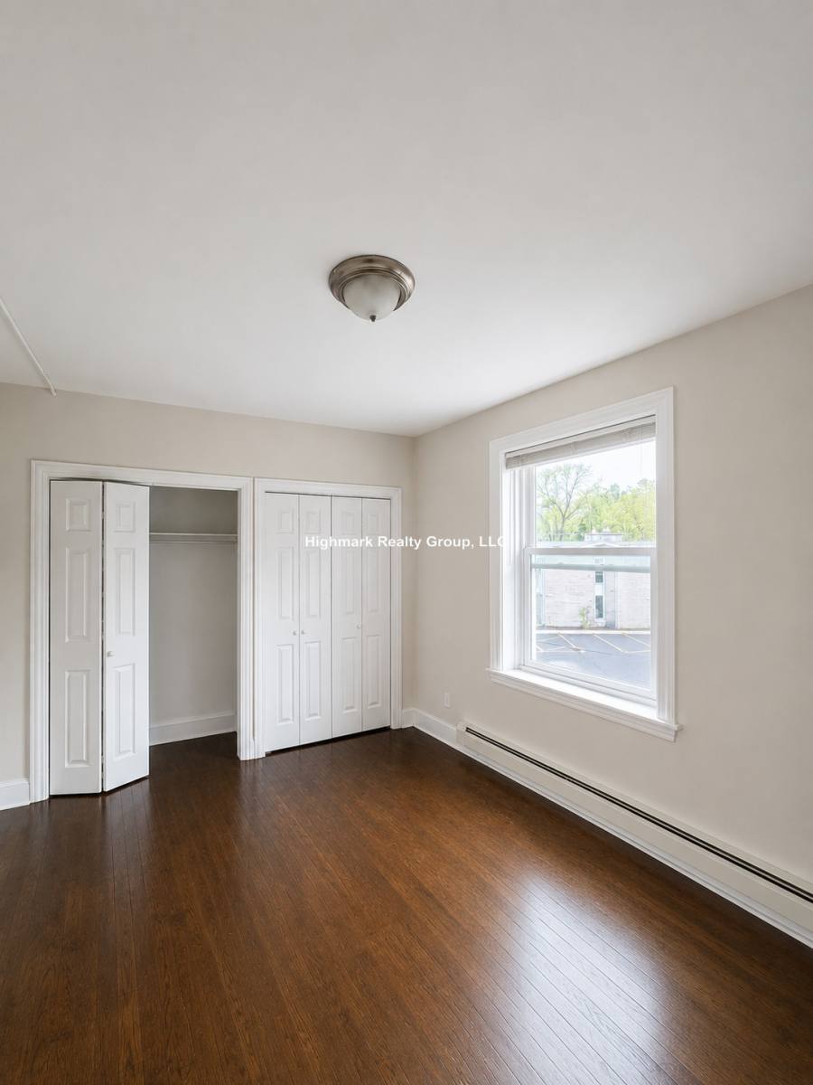 Apartment for rent at 918 Green Bay Rd #G3, Winnetka, IL 60093