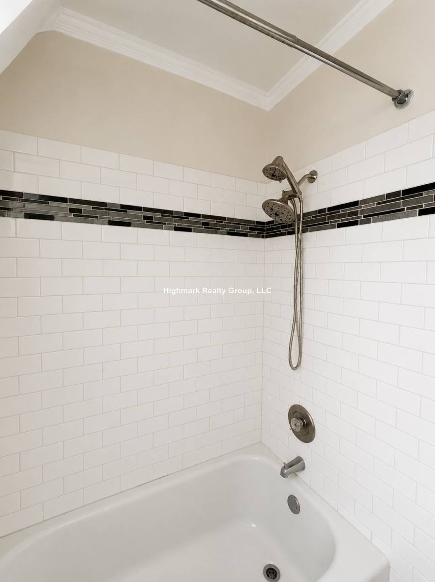 Apartment for rent at 918 Green Bay Rd #G3, Winnetka, IL 60093