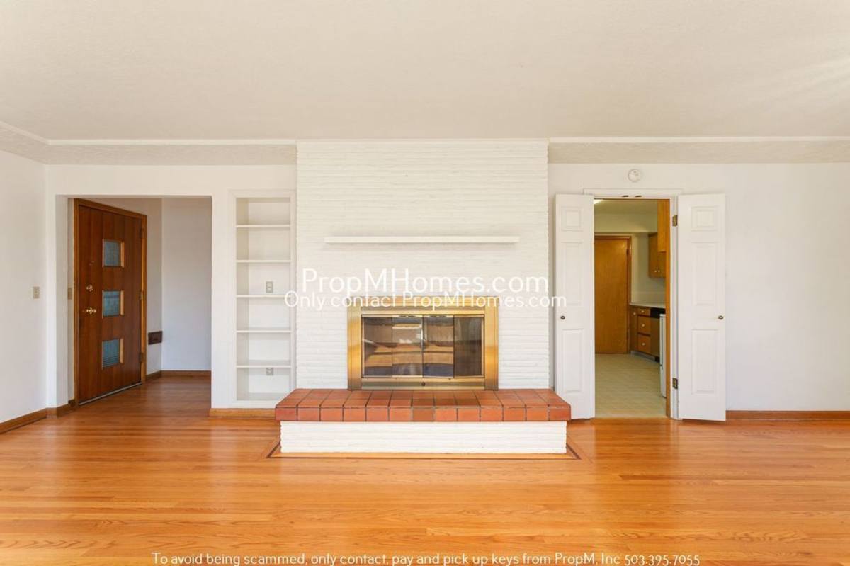House for rent at 4111 SE Cooper St, Portland, OR 97206